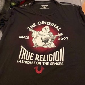 Black true religion shirt